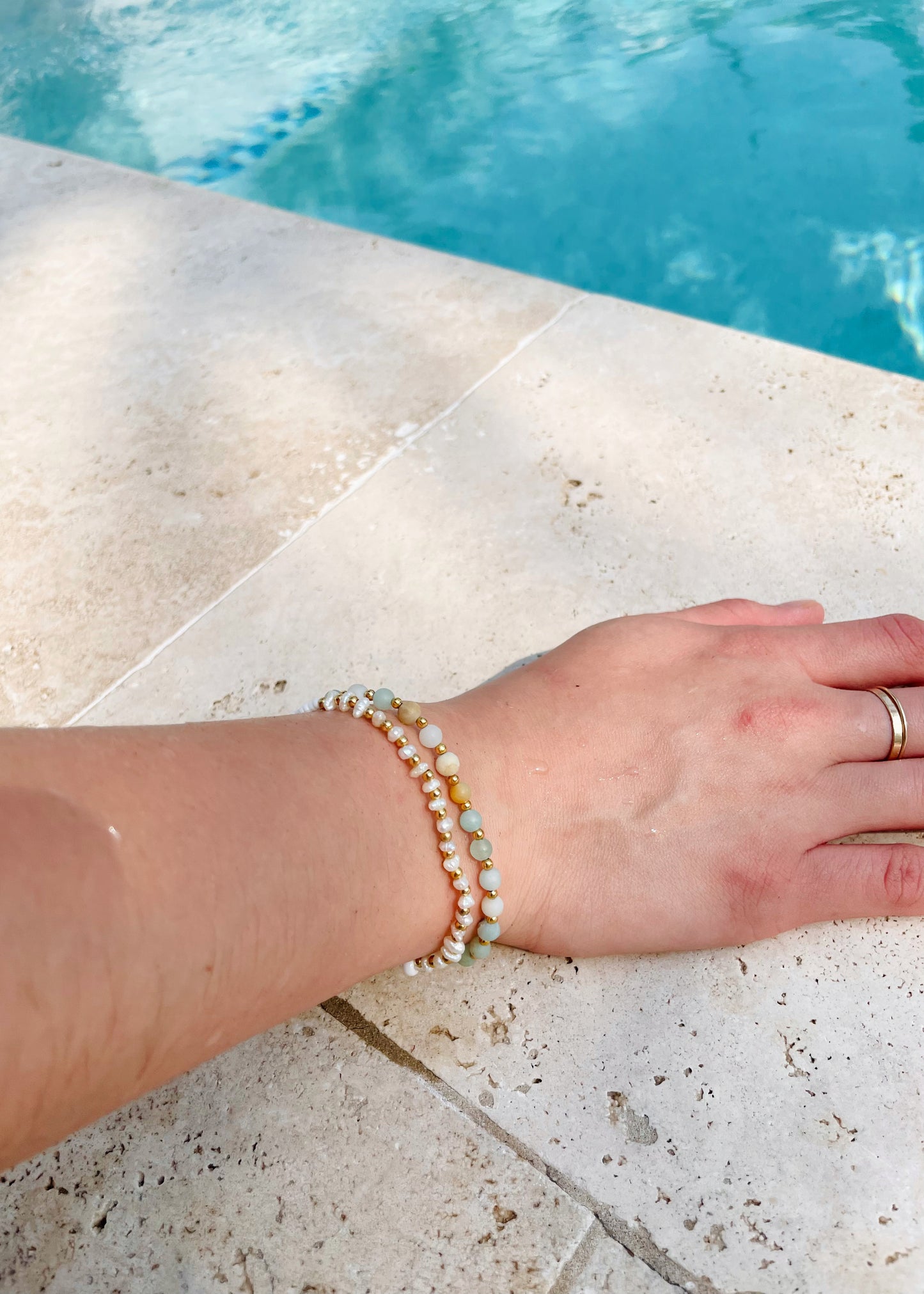 Minimalist 18k Gold Filled Pearl Stretch Bracelet