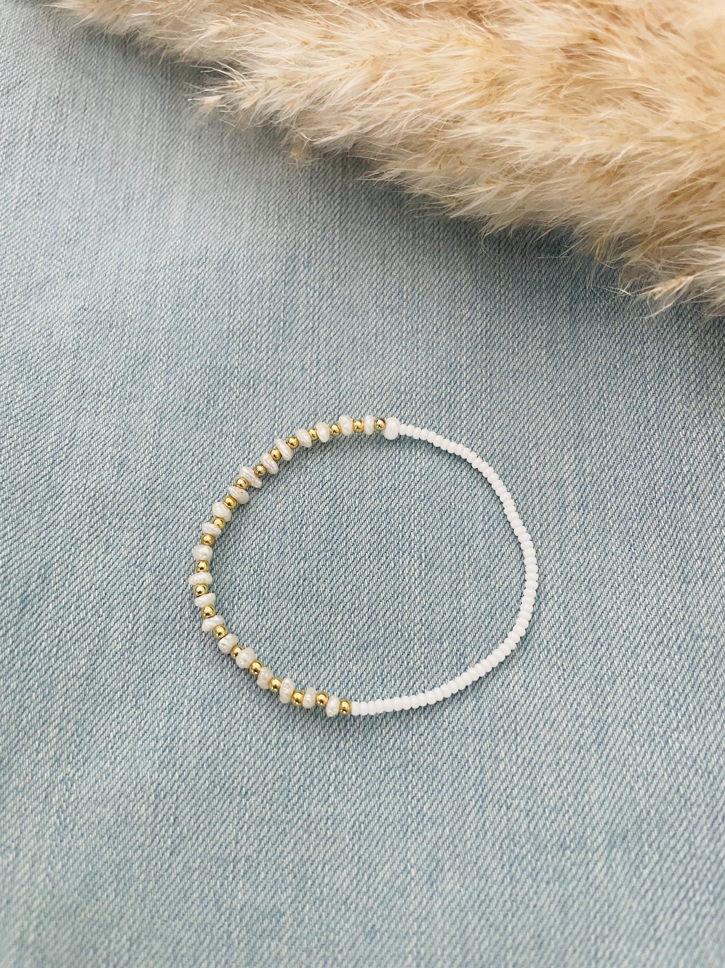 Minimalist 18k Gold Filled Pearl Stretch Bracelet