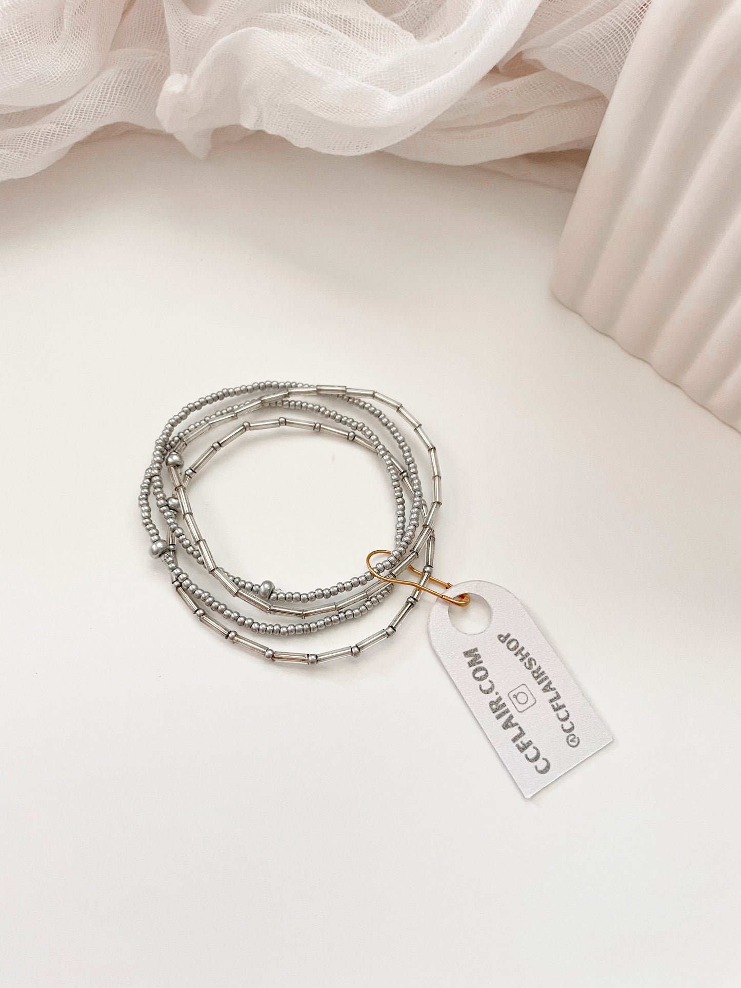 Minimalist Silver Beaded Bracelet Stack, Glass Seed Bead Stretch Bracelet Set for Women, Dainty Beaded Bracelet Set