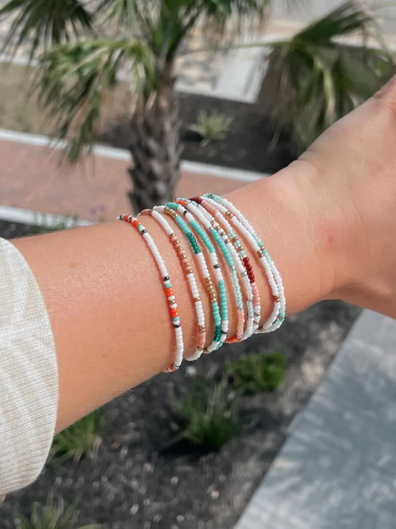 Dainty Seed Bead Stretch Bracelets for Women, Patterned Beaded Bracelets, Minimalist Tiny Bead Bracelets, Beachy Jewelry