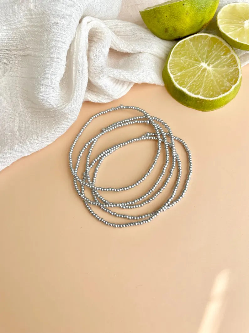 Minimalist Beaded Silver Stretch Bracelet Seed Bead Bracelet Simple Jewelry Layering Dainty Bracelet Lightweight Jewelry Gift Idea