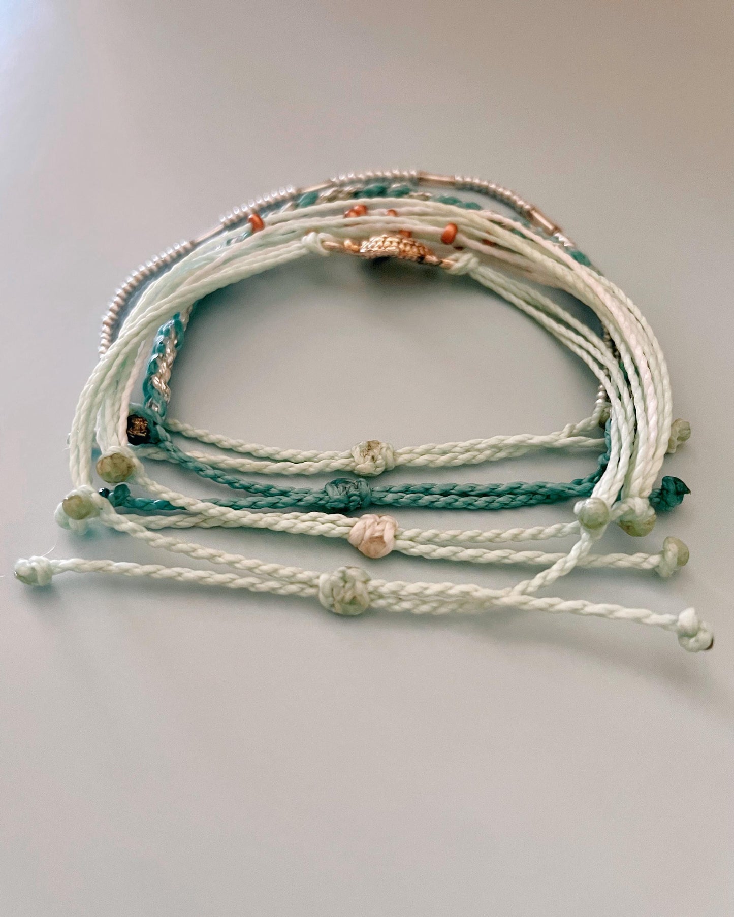 Beach Bracelet Set Adjustable String Turtle Charm Ocean Theme Braided Beaded Summer Bracelet Turquoise Coastal Style Design Vacation Jewelry