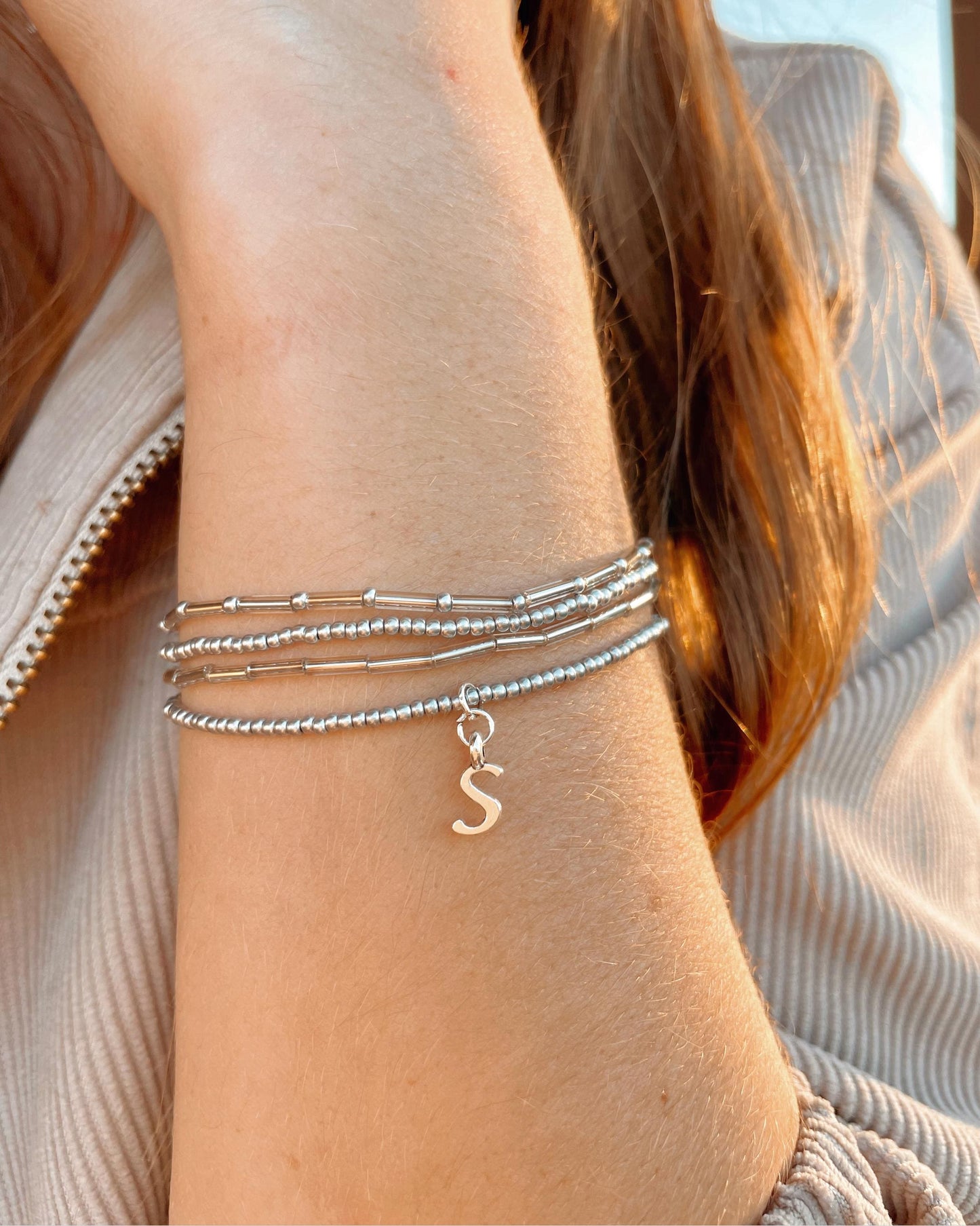 Bridesmaid Silver Bracelet Set Bridesmaid Personalized Gift Custom Initial Jewelry for Wedding Party Bachelorette Gift Bead Stretch Bracelet