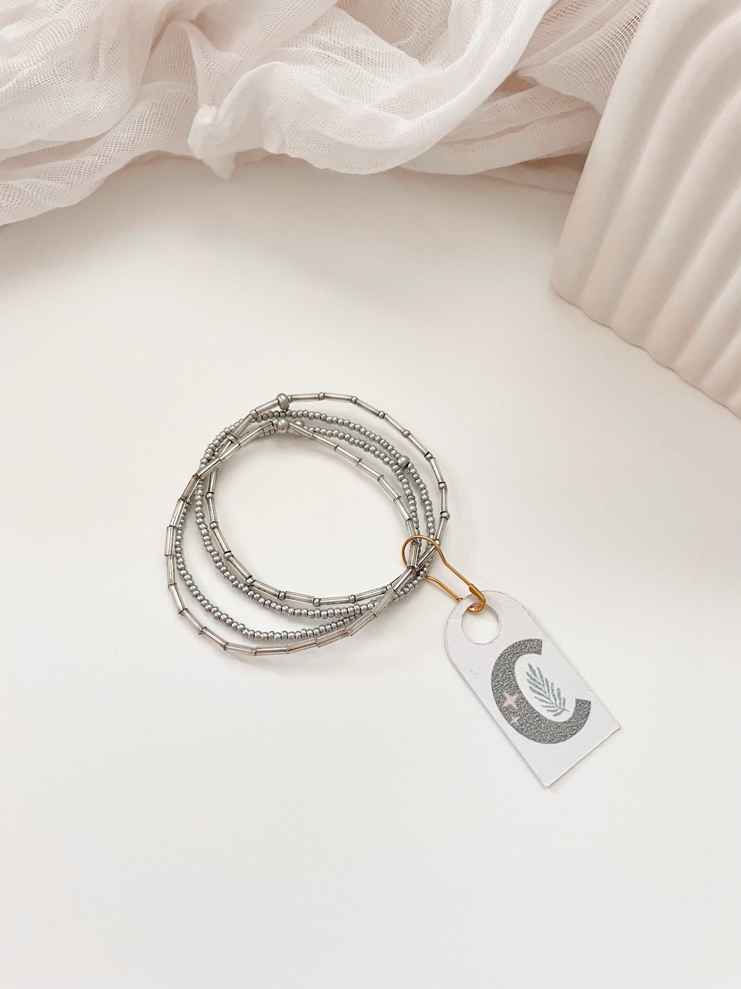 Minimalist Silver Beaded Bracelet Stack, Glass Seed Bead Stretch Bracelet Set for Women, Dainty Beaded Bracelet Set