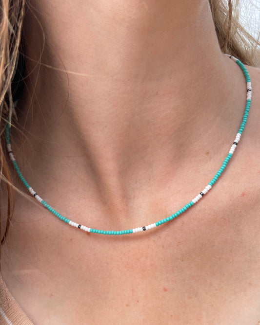 Beaded Surfer Necklace Seed Bead Necklace Colorful Beach Jewelry for Women Dainty Boho Summer Necklace Handmade Layering Jewelry Surfer Girl
