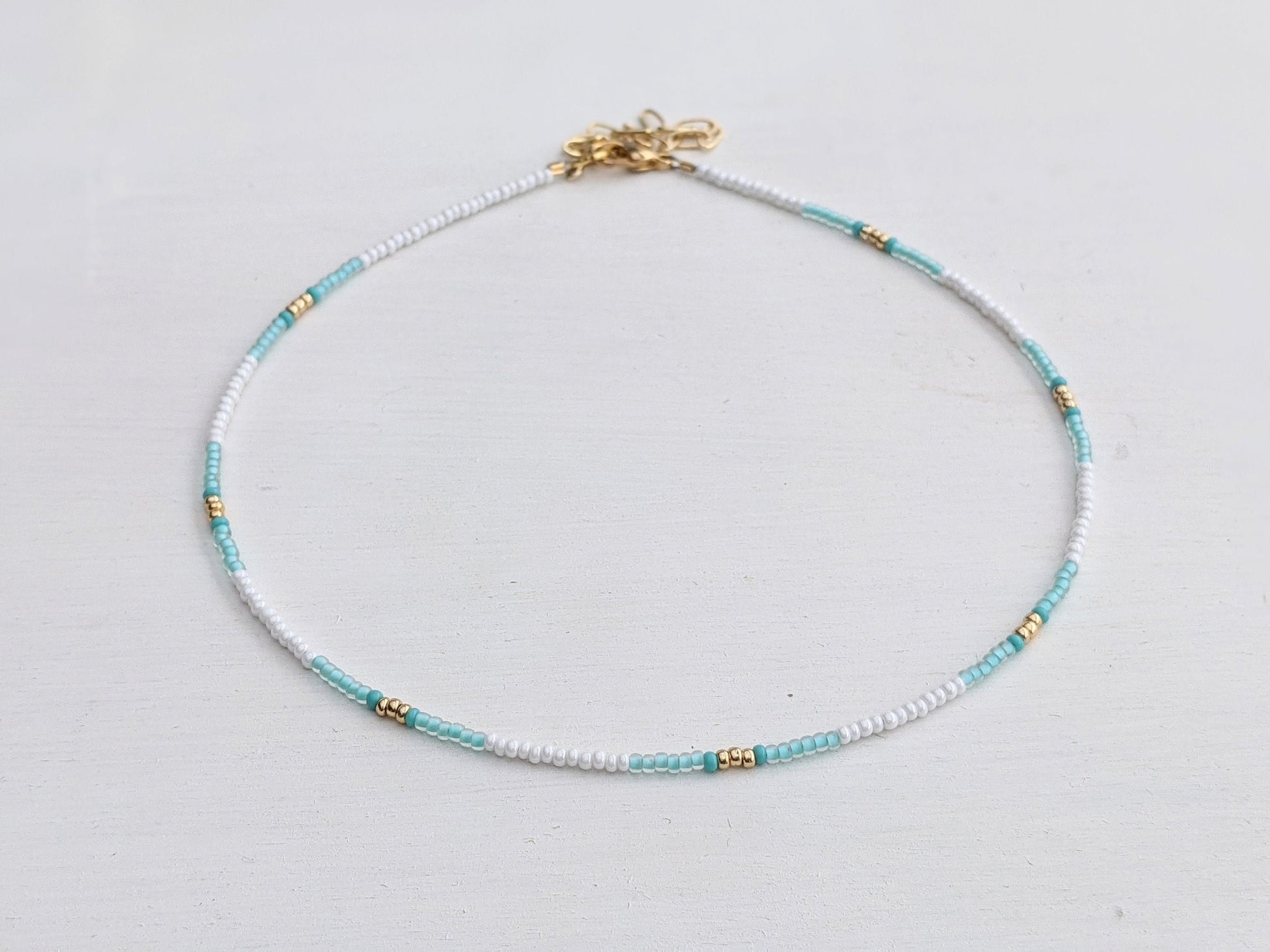 Ocean Mist ⋆ Seed Bead Choker, Beach Necklace, Dainty Beaded Choker, Seed Bead Necklace, Boho Necklace, Minimalist Beaded Necklace, White