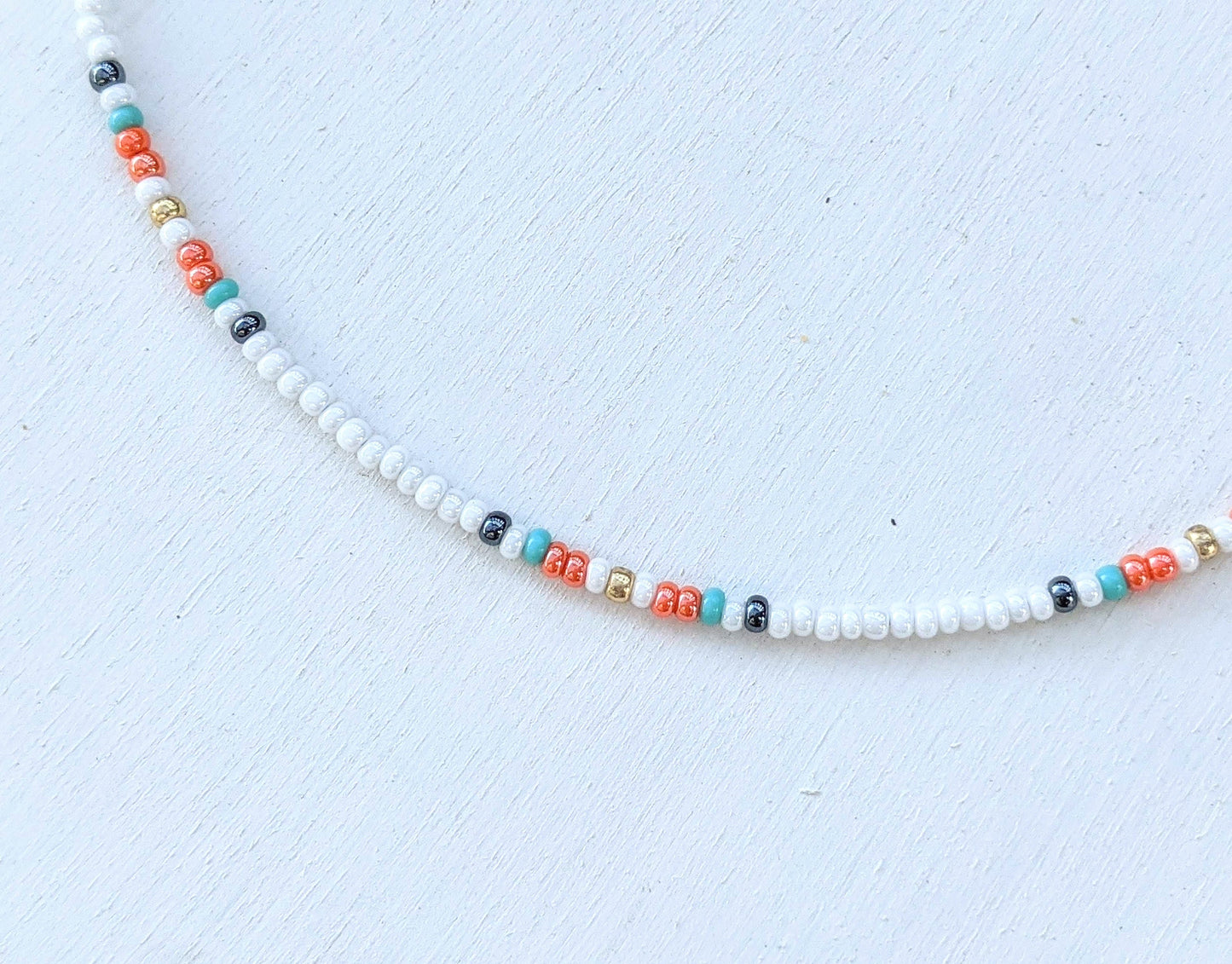 Colorful Seed Bead Necklace Beaded Surfer Necklace Beach Boho Choker for Women Dainty White Summer Jewelry Handmade Beaded Layering Necklace