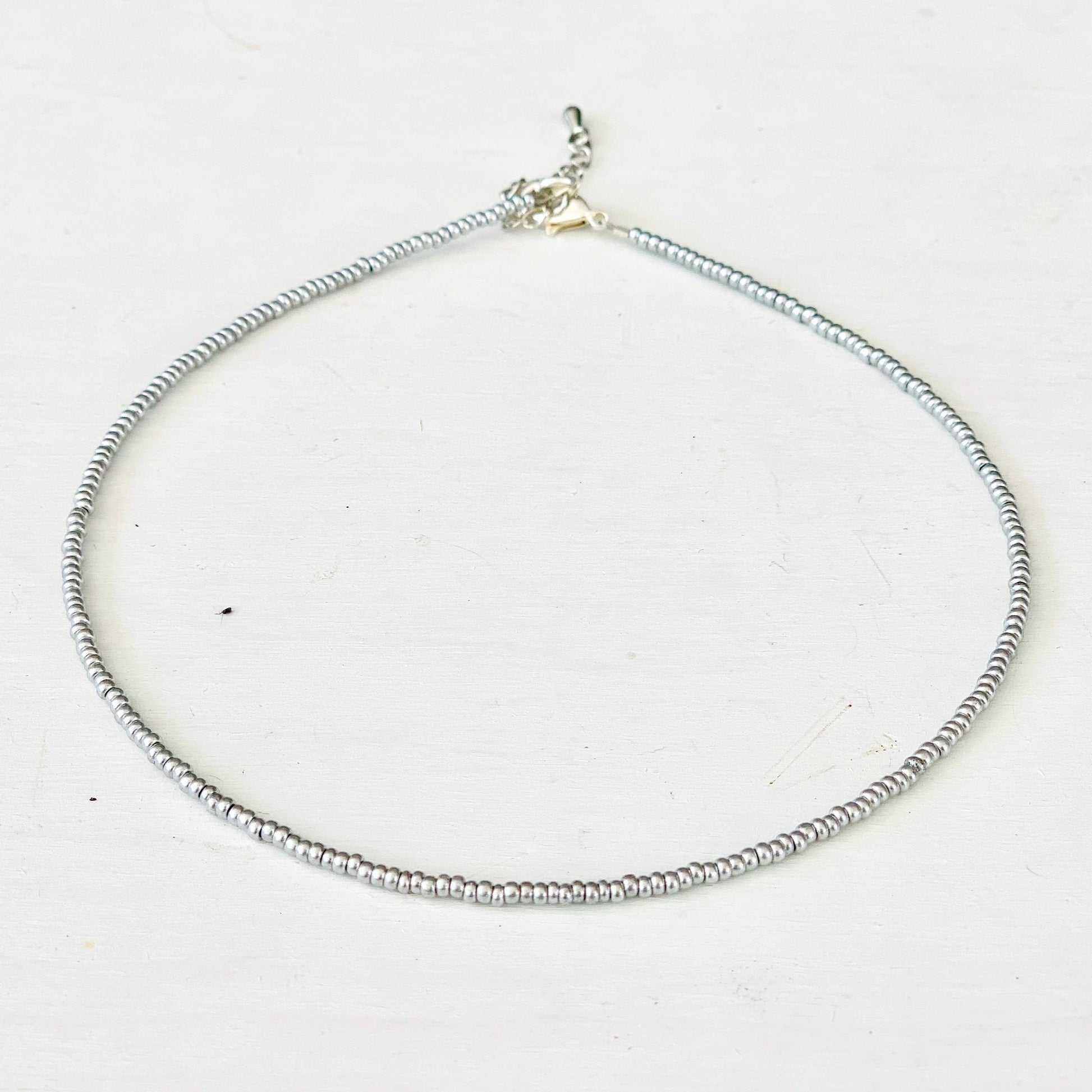 Minimalist Silver Bead Necklace, Seed Bead Choker, Dainty Silver Beaded Necklace, Seed Bead Necklace, Beaded Choker, Choker Necklace