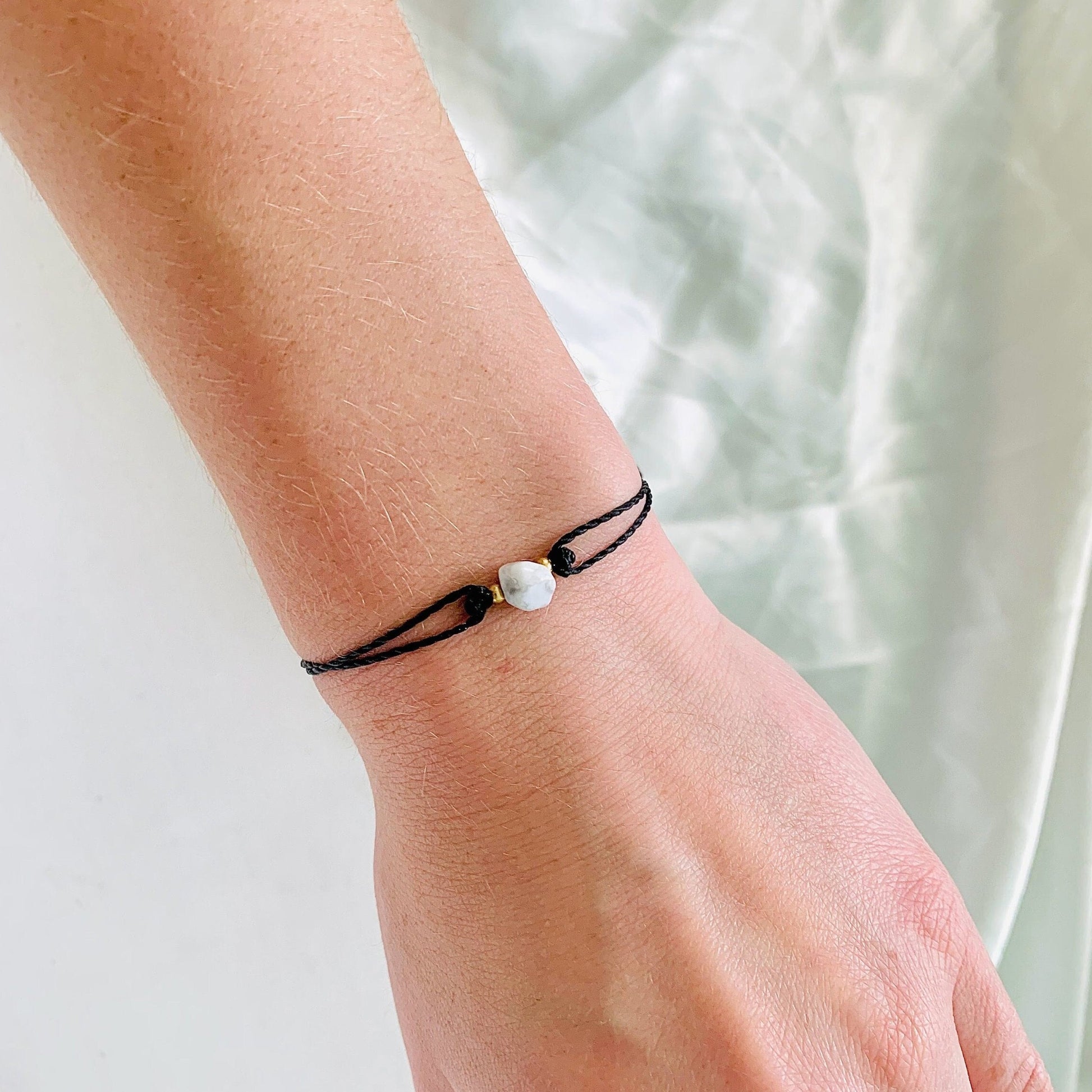 Simple String Bracelet, Howlite Bracelet, Black and Gold Bracelet, Minimalist Bracelet, Adjustable Bracelet, Waterproof, Handmade