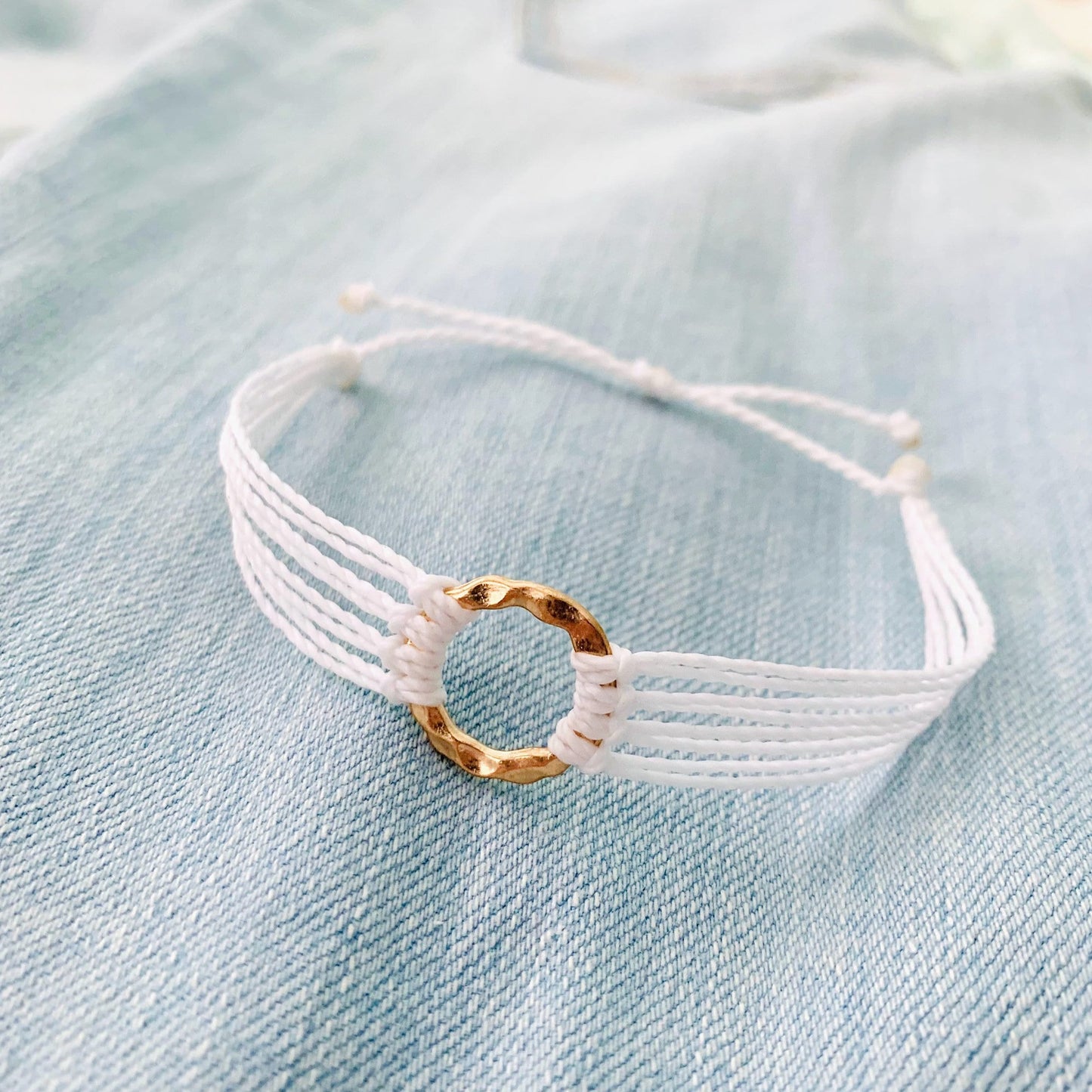 White & Gold Bracelet, Circle Charm Bracelet, Handmade Jewelry, Adjustable Bracelet, Boho Bracelet, Surfer Bracelet, String Bracelet