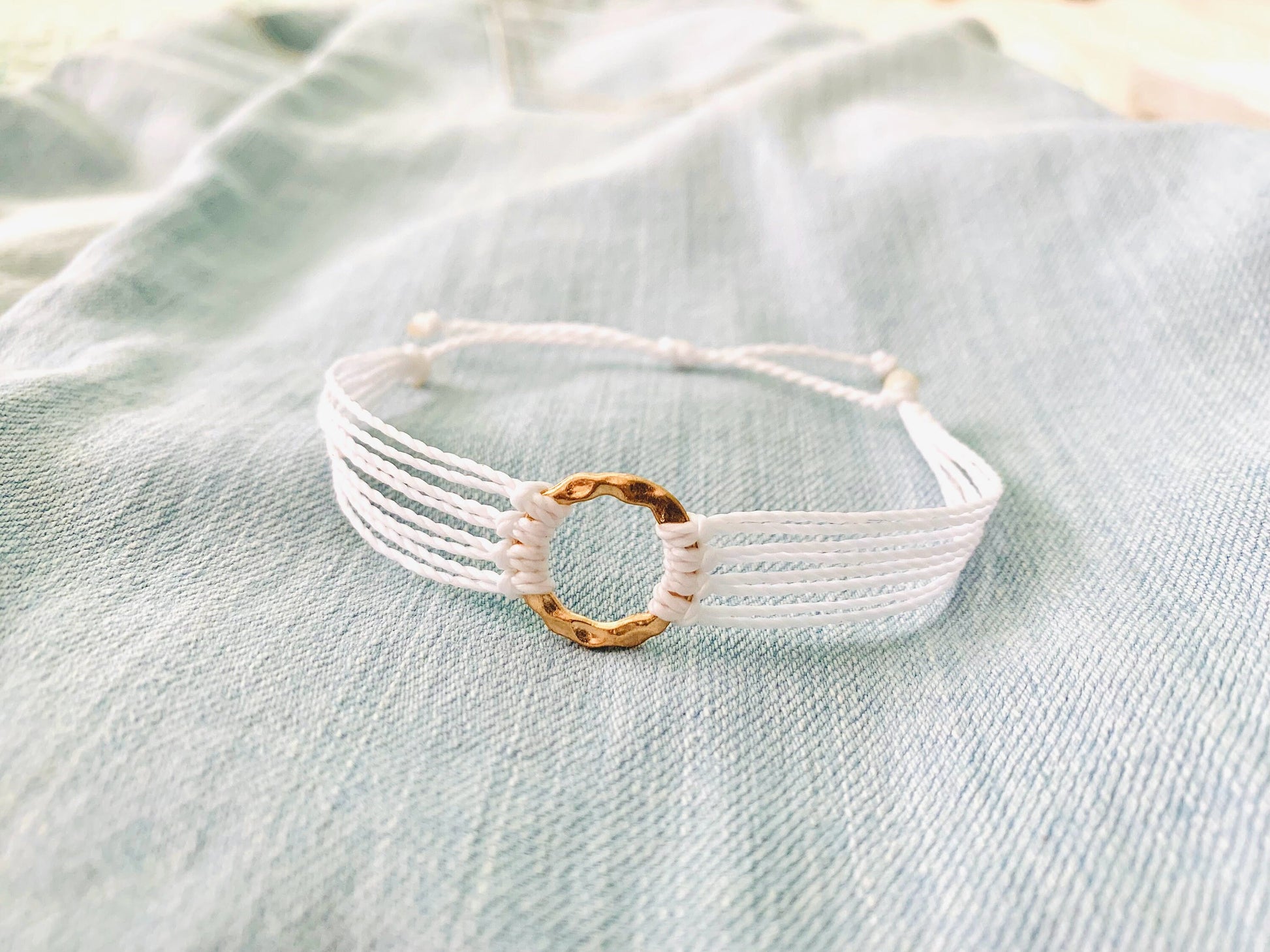 White & Gold Bracelet, Circle Charm Bracelet, Handmade Jewelry, Adjustable Bracelet, Boho Bracelet, Surfer Bracelet, String Bracelet