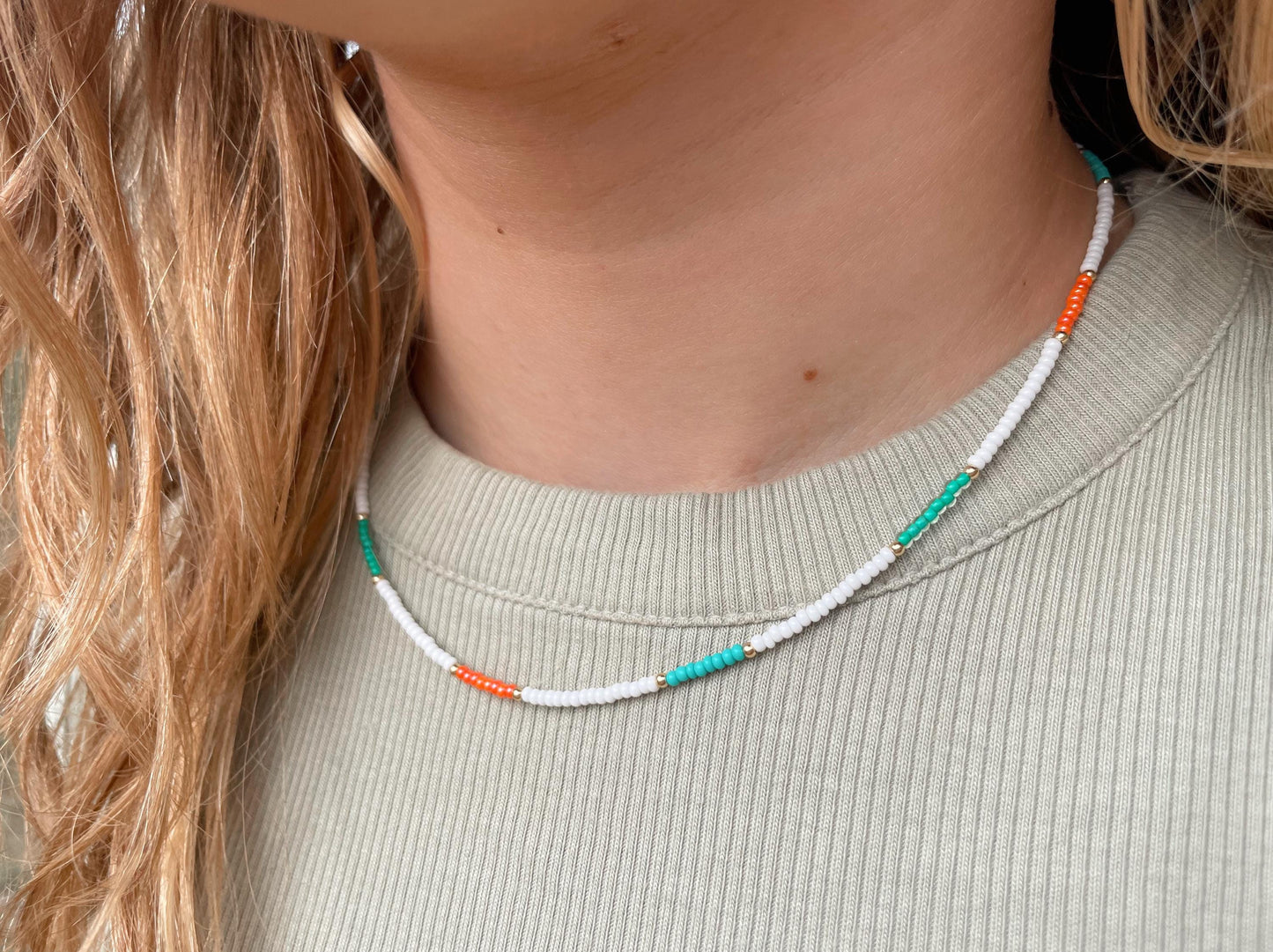 Beaded Surfer Necklace for Women Seed Bead Choker Colorful Beach Necklace Boho Summer Jewelry Handmade Layering Surfer Bead Necklace