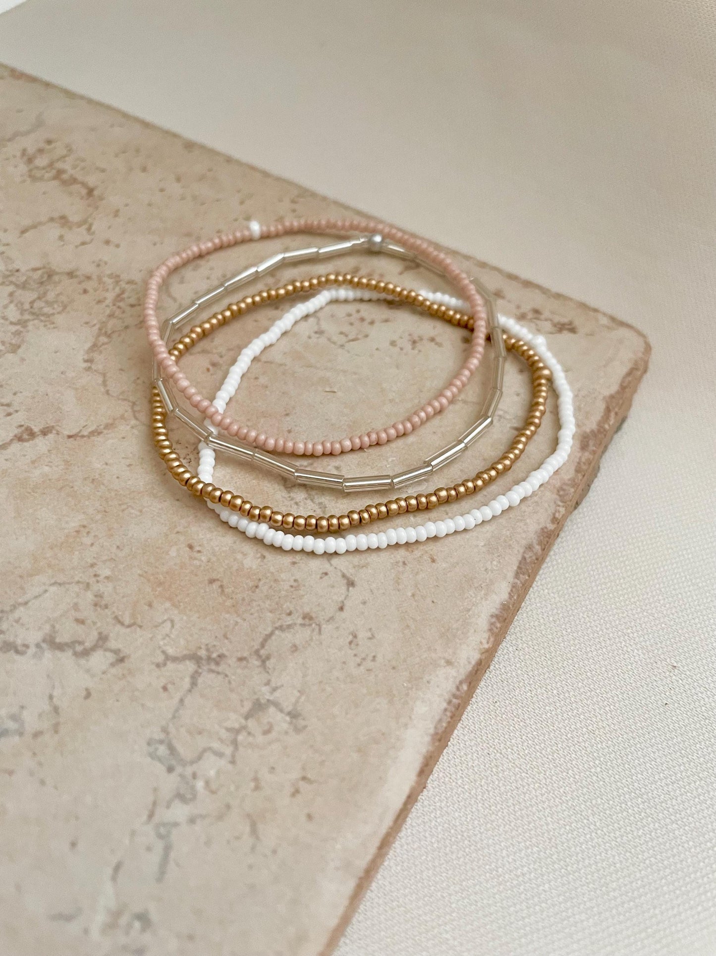 Small Beaded Stretch Bracelet Set Tiny Seed Bead Bracelet Stack for Women Everyday Jewelry for Work Minimalist Elastic Bracelets Boho Dainty