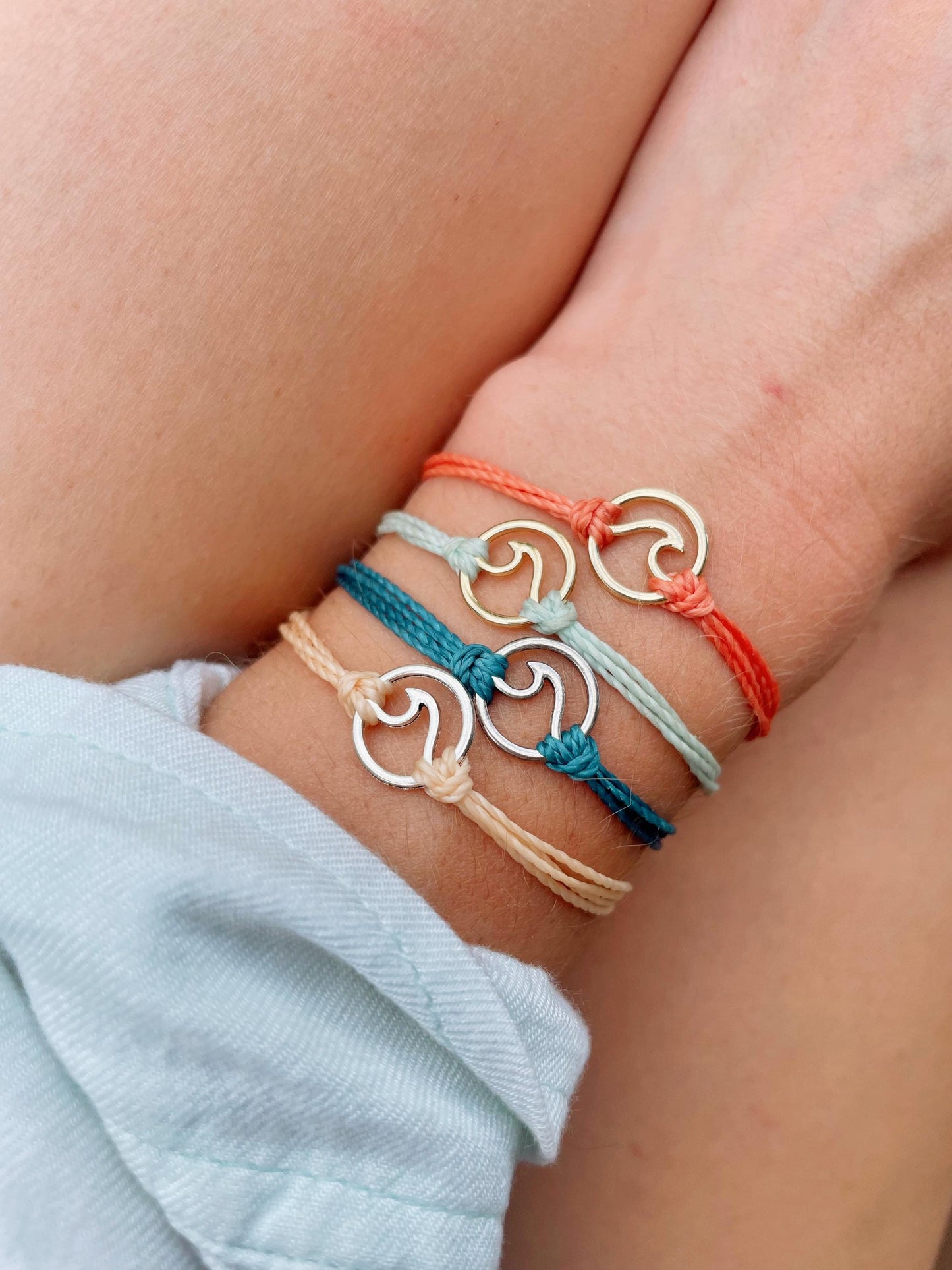 Customized Ocean Wave Charm Bracelet Hawaii Vacation Jewelry for Surfers Bracelet Waterproof Gift for Ocean Lovers Matching Friend Bracelets