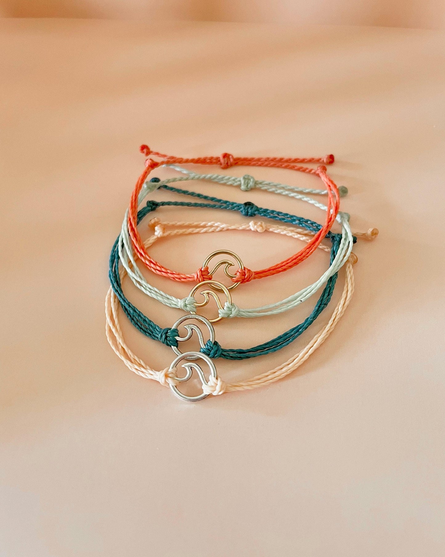 Customized Ocean Wave Charm Bracelet Hawaii Vacation Jewelry for Surfers Bracelet Waterproof Gift for Ocean Lovers Matching Friend Bracelets