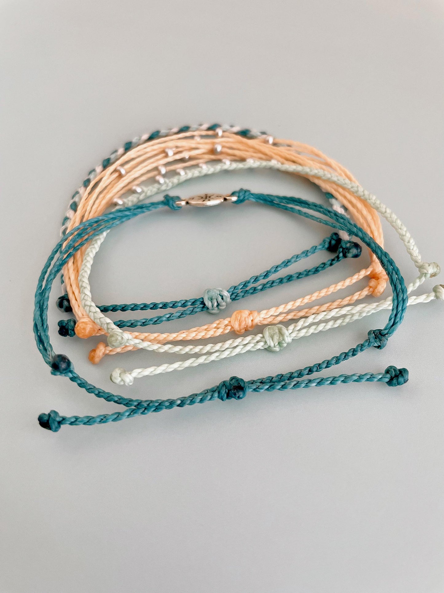 Waterproof Friendship Bracelet Compass Charm Nautical Accessory Everyday Style Boho Jewelry Gift Idea Travel Companion Wrist Bands Teal