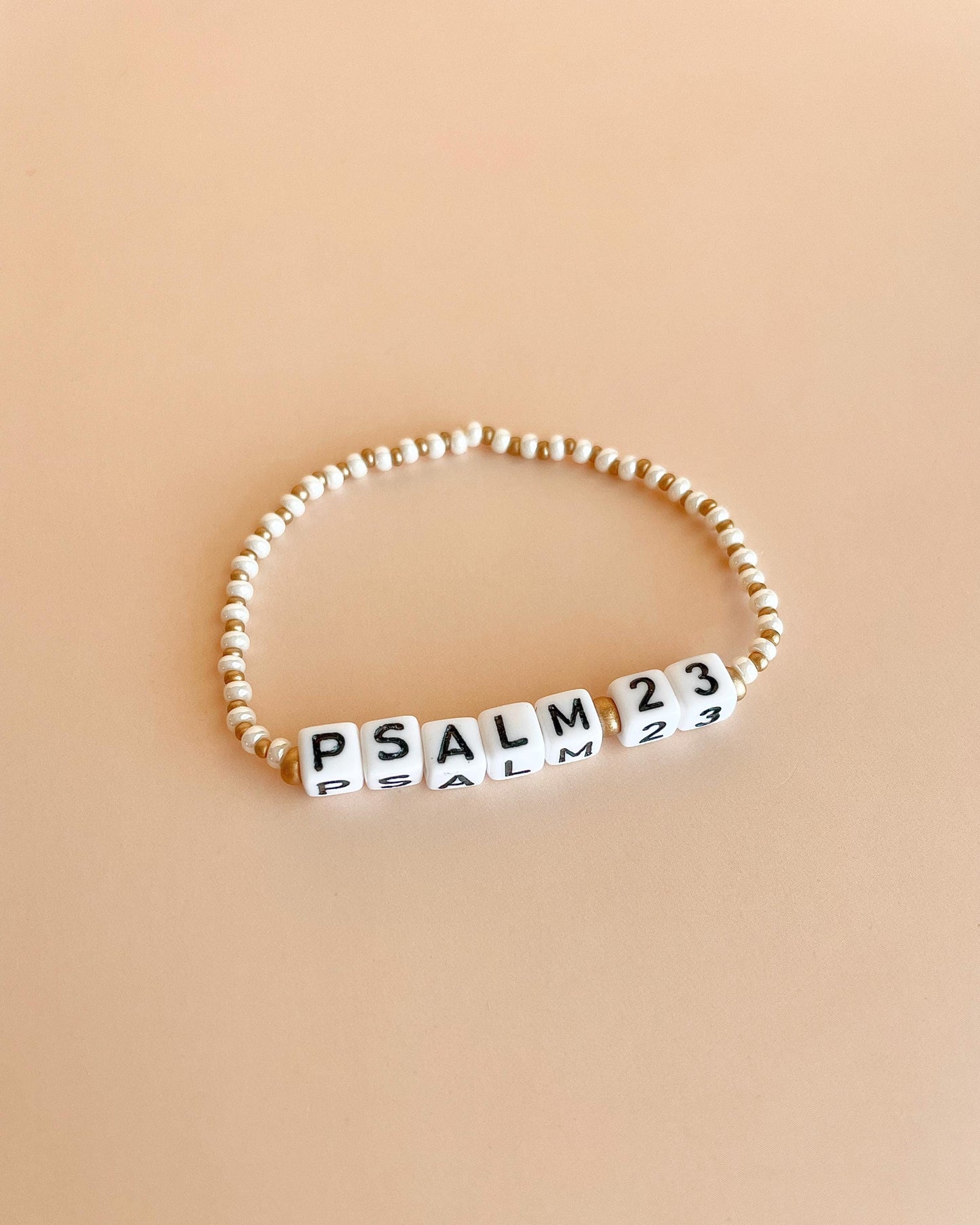 Custom Bible Verse Bracelet Christian Jewelry Gift Idea Personalized Beaded Accessory White Gold Scripture Text Beaded Bracelet Lightweight