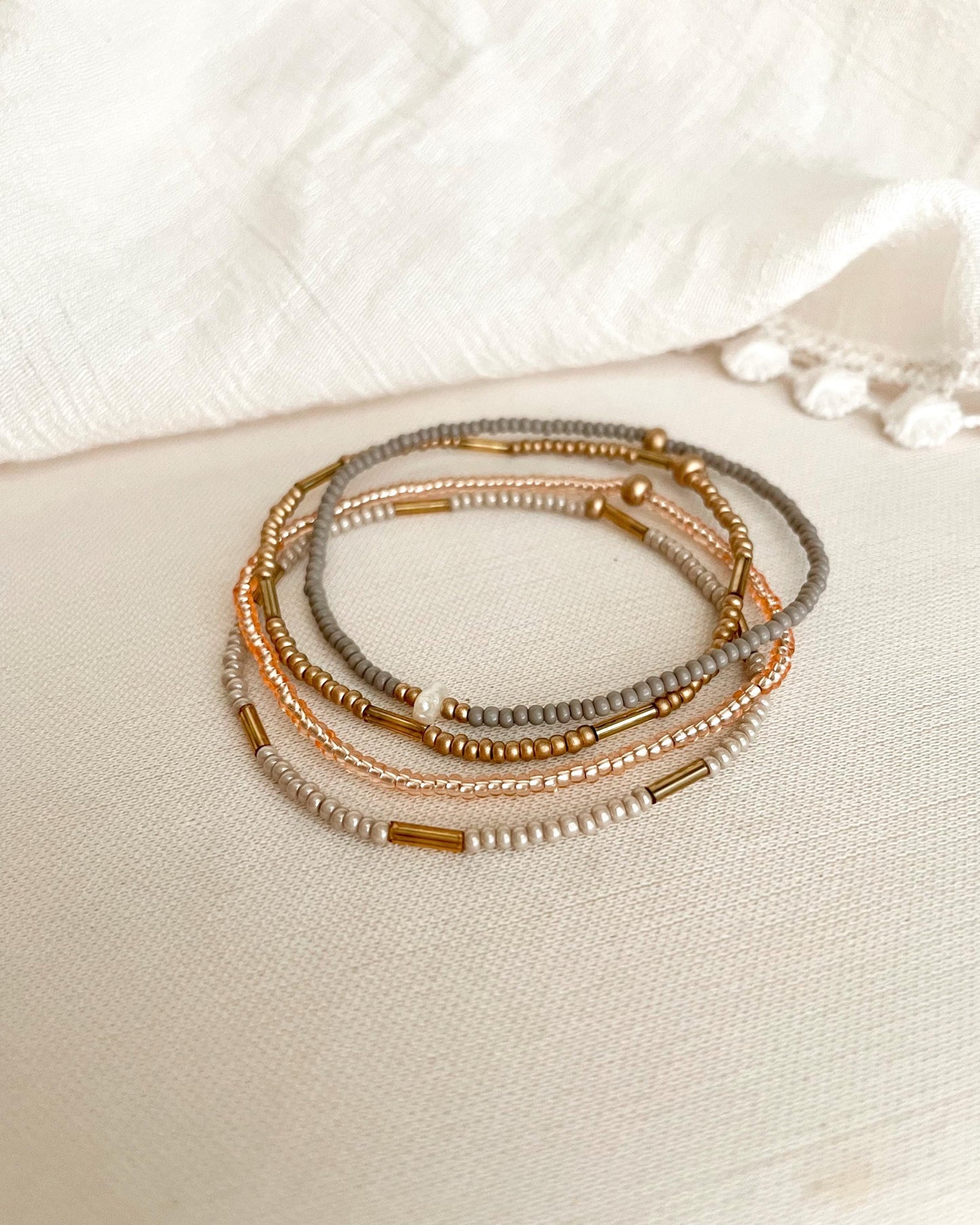 Bohemian Bracelet Stack for Women Dainty Gray Beaded Bracelet Set Minimalist Bead Stretch Bracelet Stackable Jewelry Gift Idea for Friend