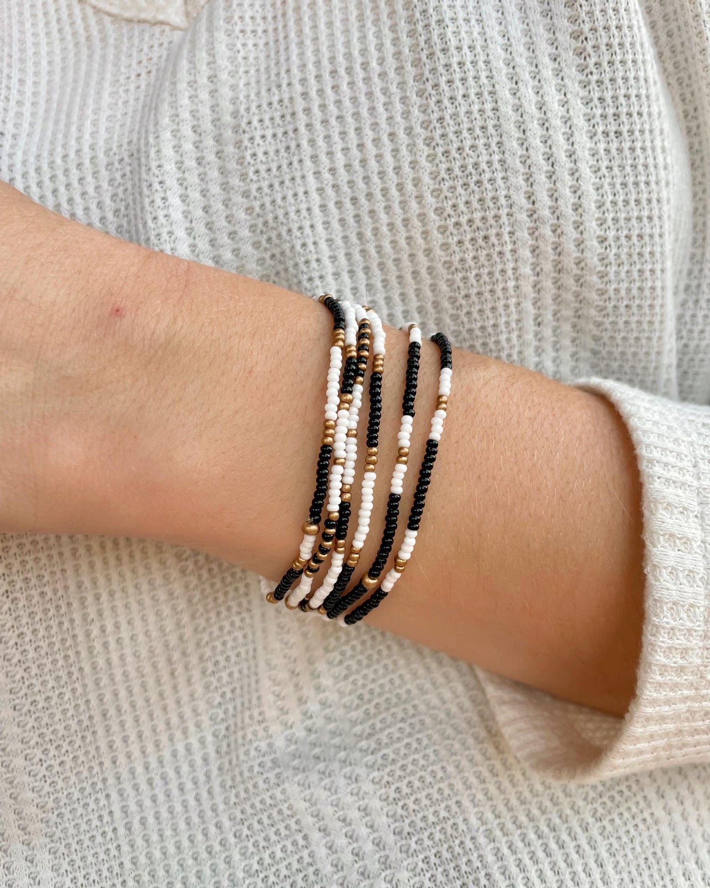 School Spirit College Friends Sorority Sisters Friendship Bracelets Black and Gold School Spirit Jewelry Dainty Beaded Matching Bracelets
