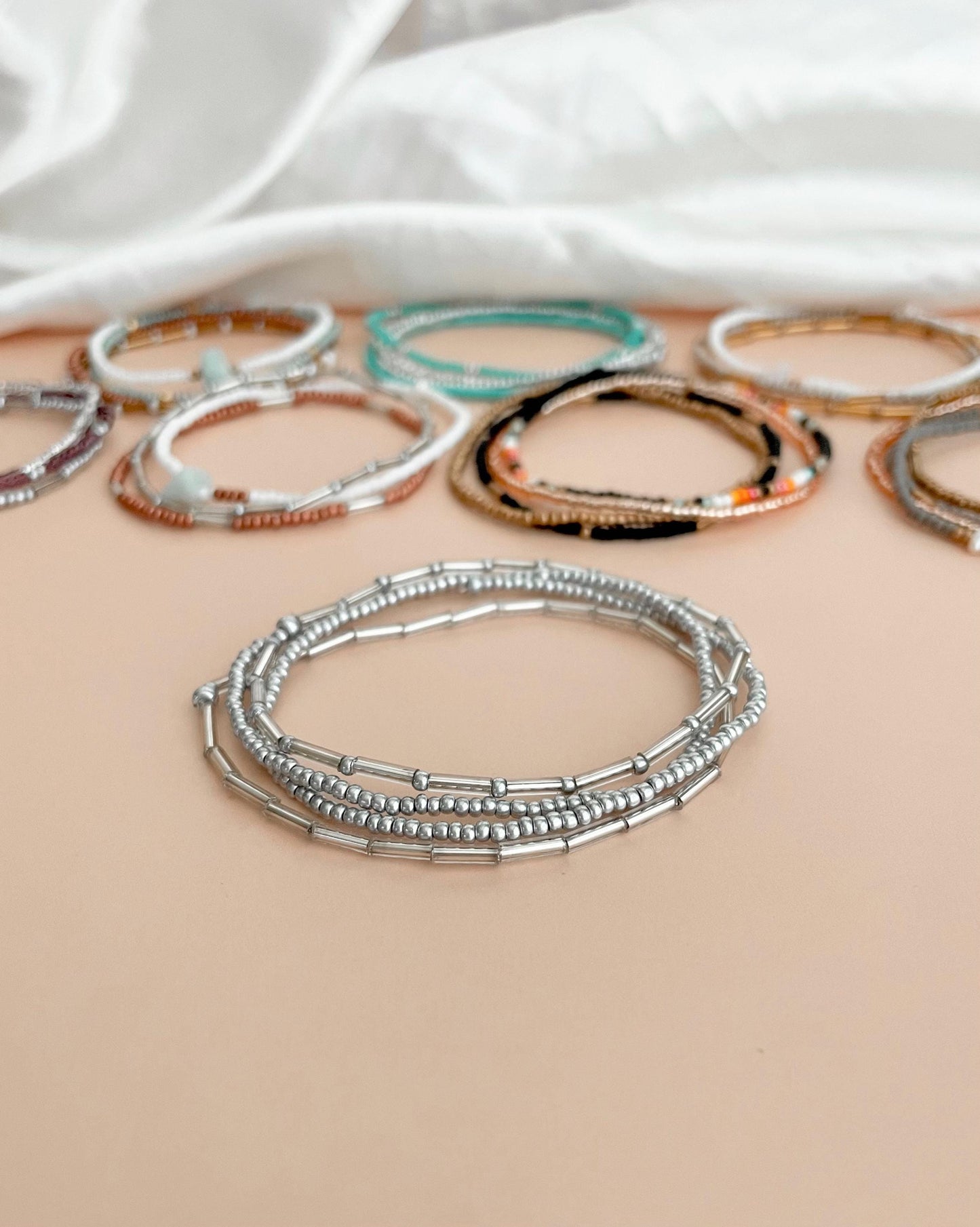 Mixed Bead Bracelet Stack of Boho Beaded Stretch Bracelets Dainty Set Matching Friend Bracelets Casual Layering Bracelet Stackable Seed Bead