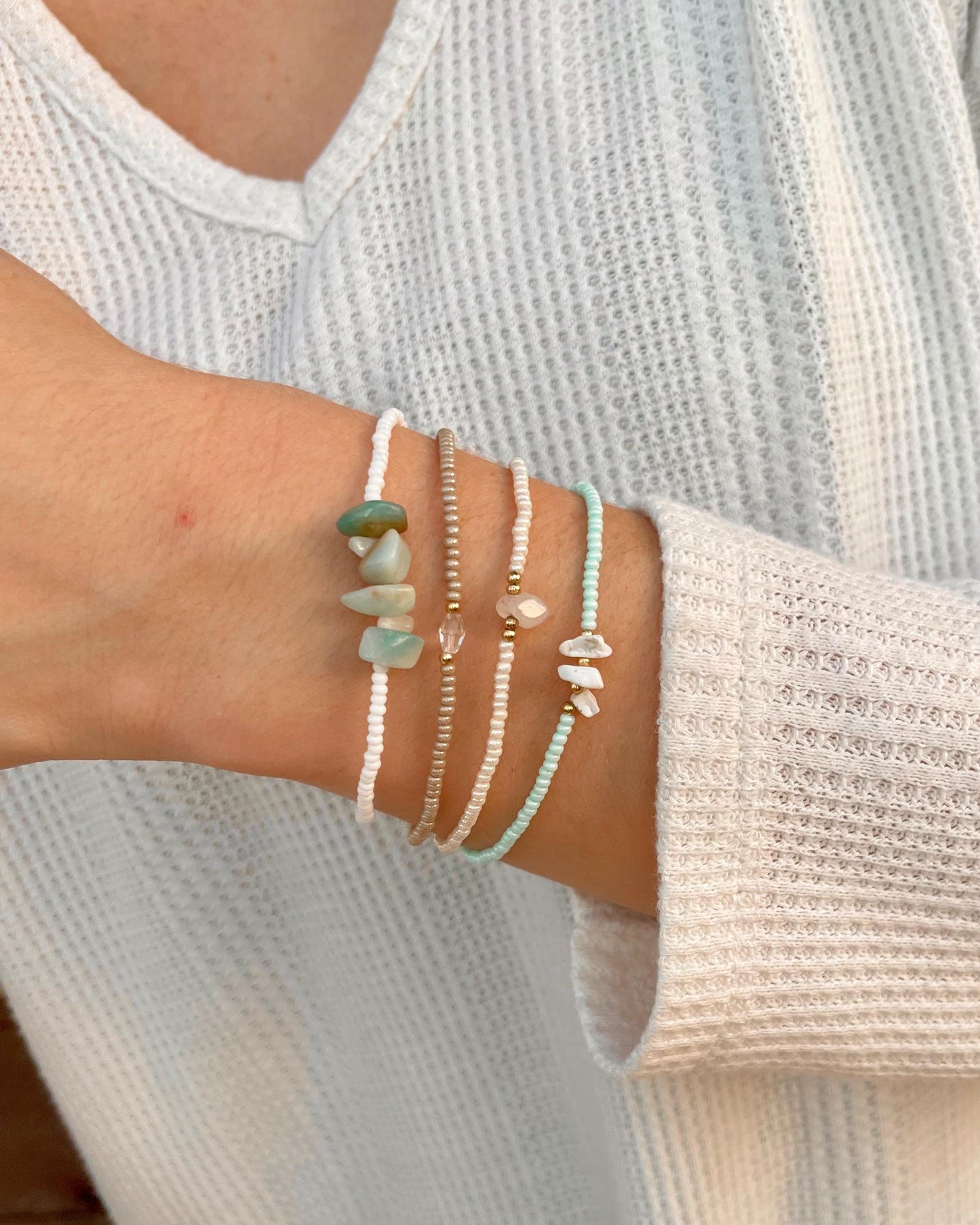 Tiny Stretch Gemstone Gold Filled Bracelet Gift for Daughter Beaded Jewelry Seed Bead Bracelet Set Minimalist Beaded Bracelet Everyday Wear