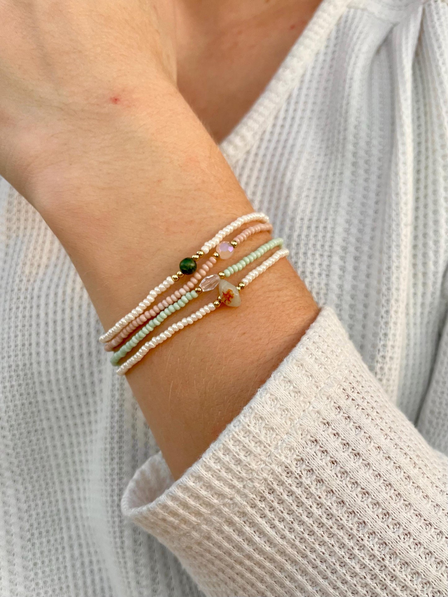 Tiny Stretch Gemstone Gold Filled Bracelet Gift for Daughter Beaded Jewelry Seed Bead Bracelet Set Minimalist Beaded Bracelet Everyday Wear