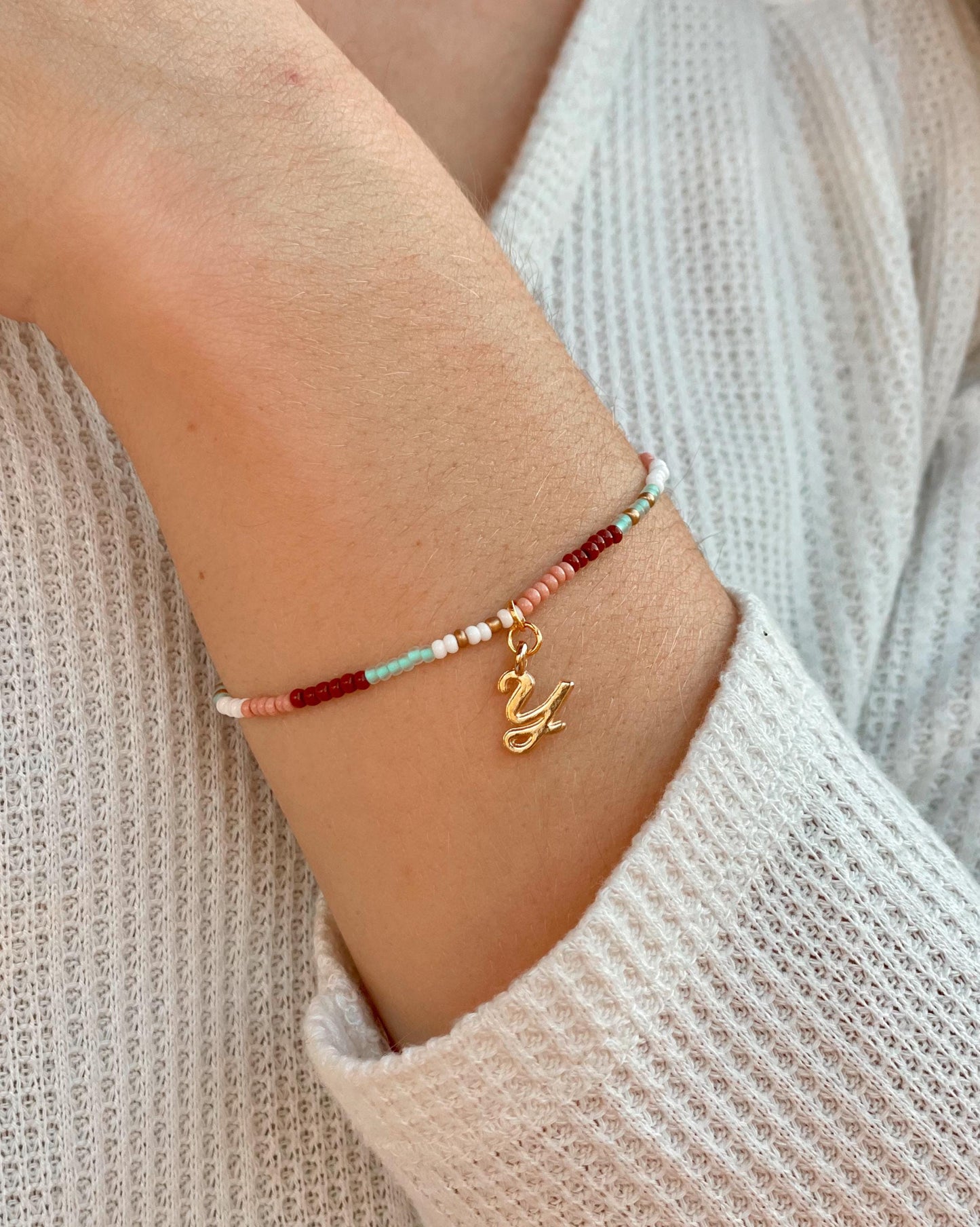Custom Initial Bracelet Valentines Gift for Her Personalized Beaded Bracelet Galentines Day Gift Red and Pink Bead Stretch Bracelet Dainty